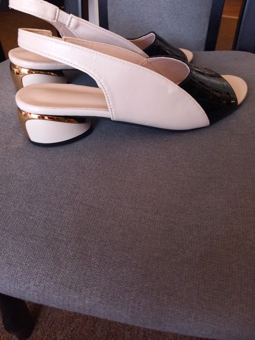 Eleganckie nowe buciki rozm 41 dł wkładki 26