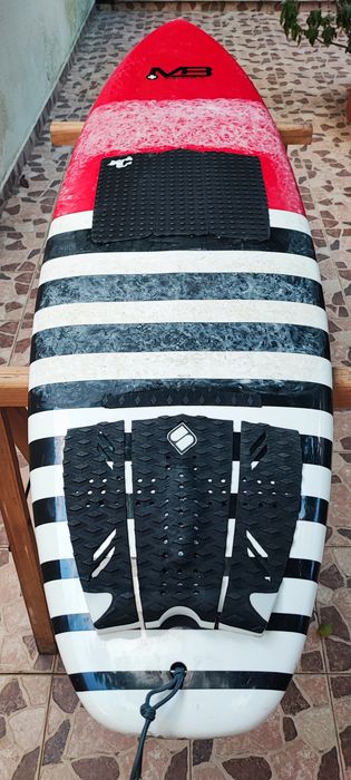 Prancha de Surf Evolutive 6'10" Epoxy com Leash