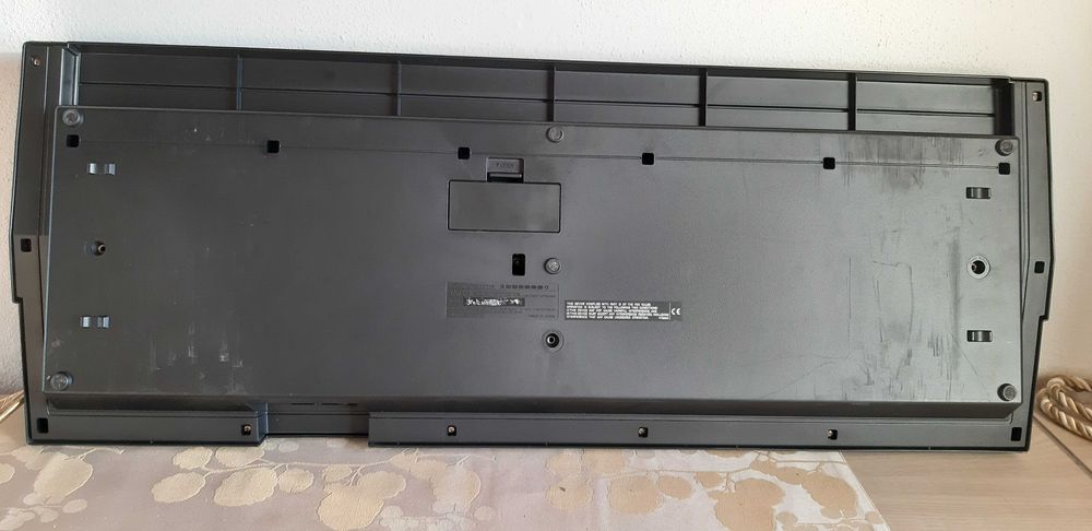 Teclado musical Yamaha PSR Serie - 215