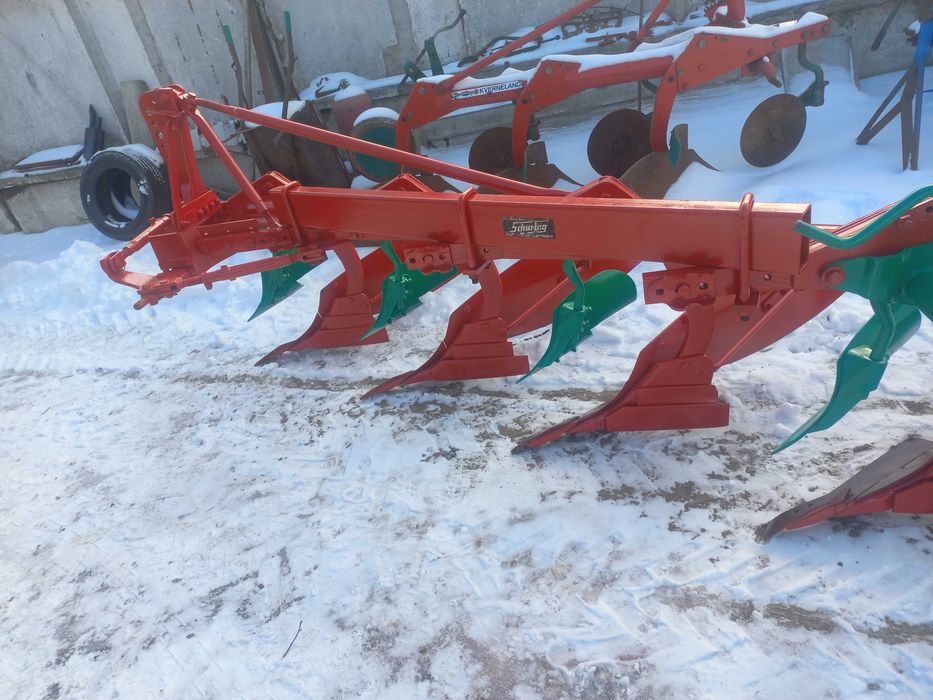 Плуг Квернеланд Kverneland