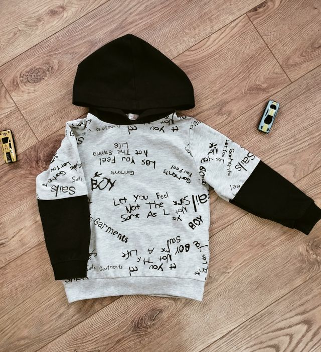 Продам стильну кофточку на хлопчика