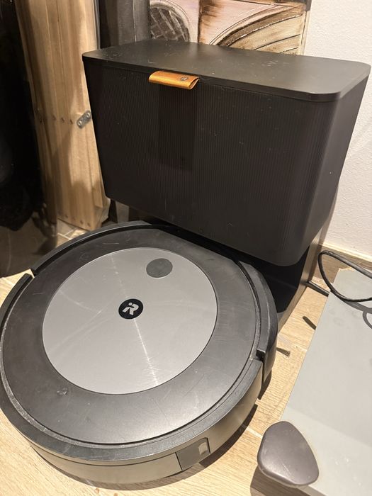 iRobot Romba J7+