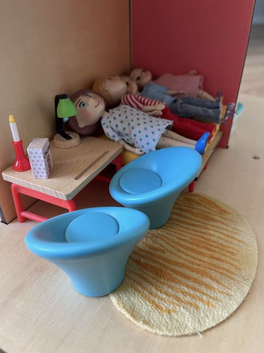 Domek dla lalek djeco z pelnym wyposazeniem