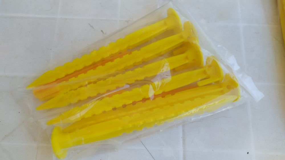 Estacas para Campismo e Insufláveis