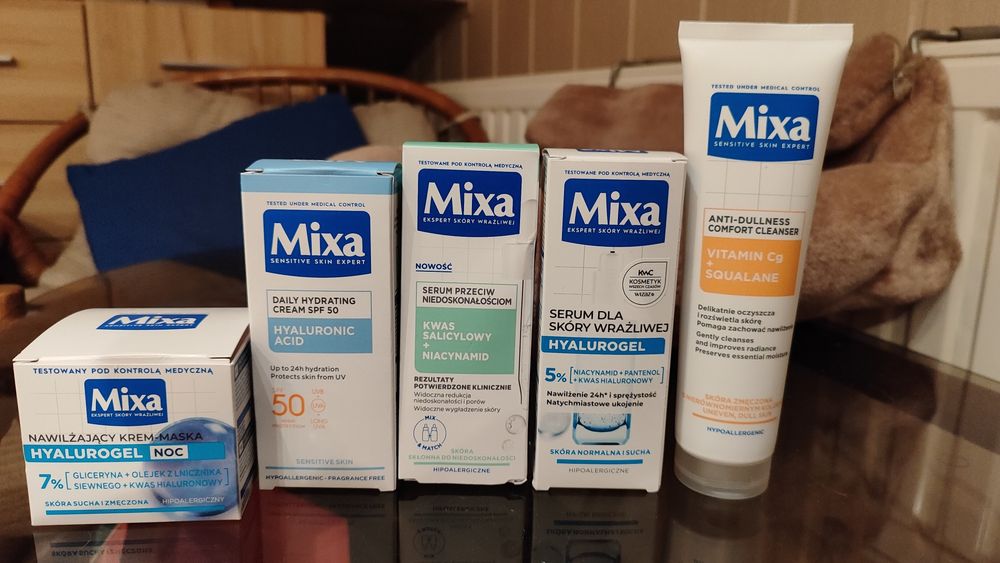 Zestaw nowych kosmetyków do pielęgnacji twarzy Mixa