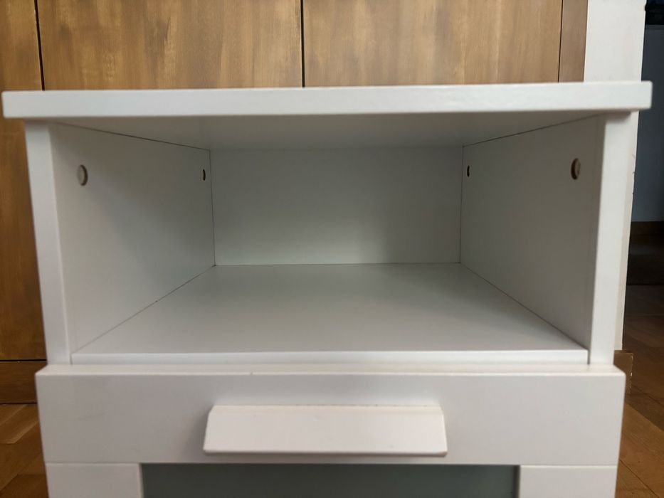 Mesa de cabeceira Brimnes branca