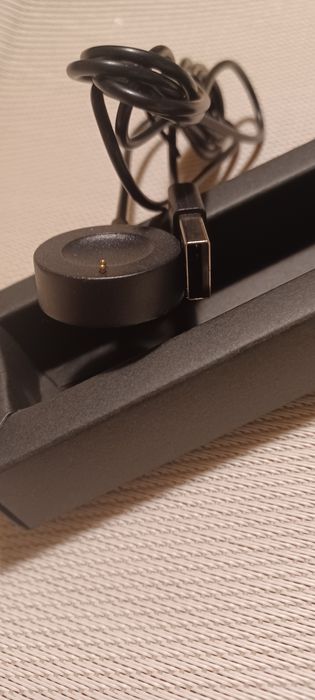 Kabel do ładowania Smart Watcha.