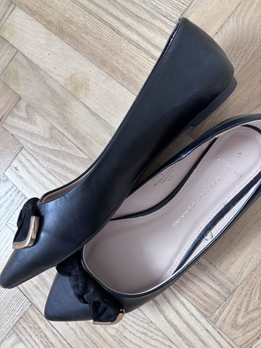 Czarne eleganckie balerinki