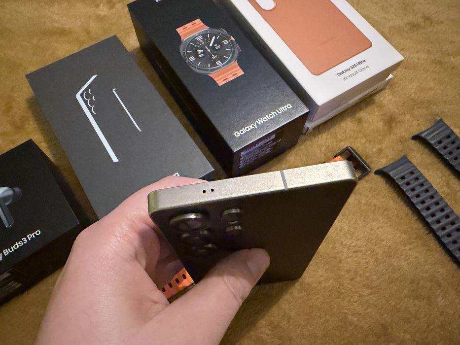 Samsung S25 Ultra 512GB + Watch Ultra + Buds Pro 3