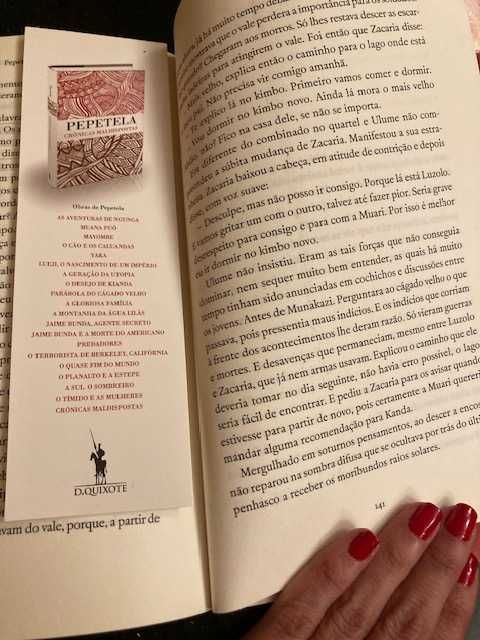 Livro "Parábola do Cágado Velho" de Pepetela