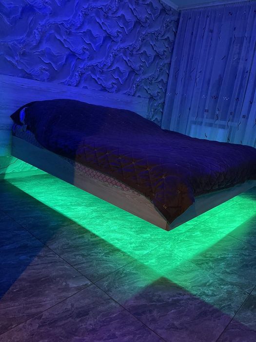 ПАРЯЩАЯ КРОВАТЬ каркас кровати + LED подсветка