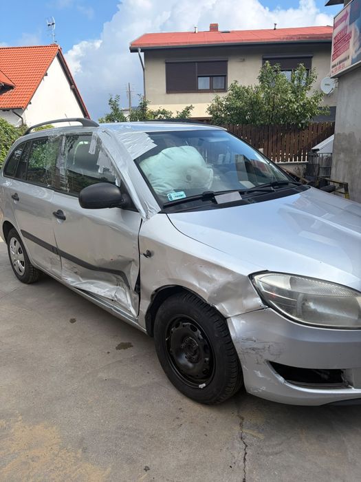 Skoda Fabia II 2010  (po wypadku) CZĘŚCI