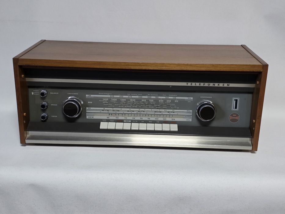 Receiver vintage reparado Telefunken