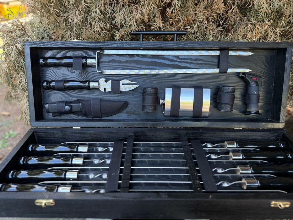 Шашлычный набор шампуров в кейсе на подарок мужчине мужу отцу куму