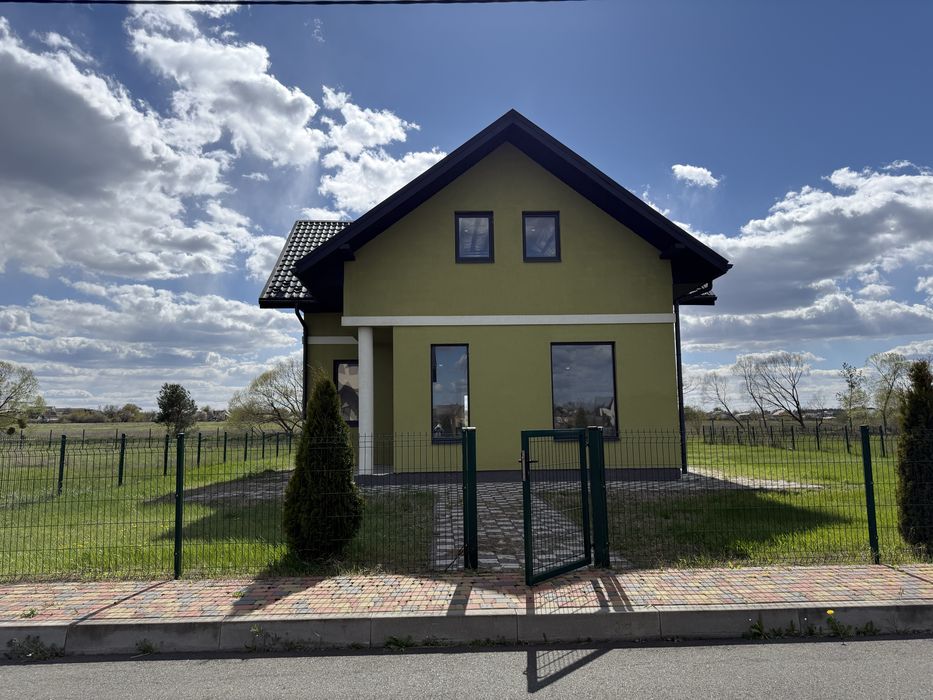 Продаж будинку у Пилиповичах на 9 сотках, закрите КМ
