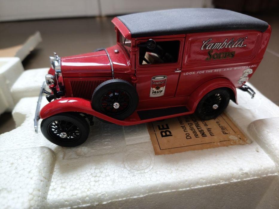Ford Panel Delivery 1:24