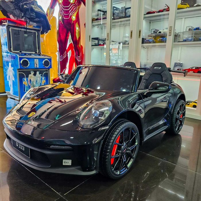 Mocne autko na akumulator PORSCHE 911 dla dzieci+ PILOT 4x4 mp3 lakier