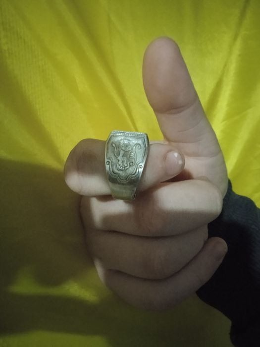 Перстень пічатка срібна продам дуже срочно