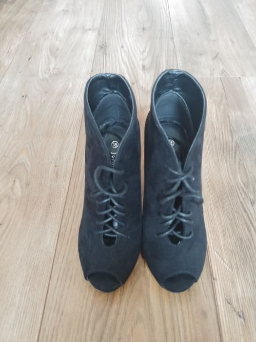 nowe buty rozmiar 35