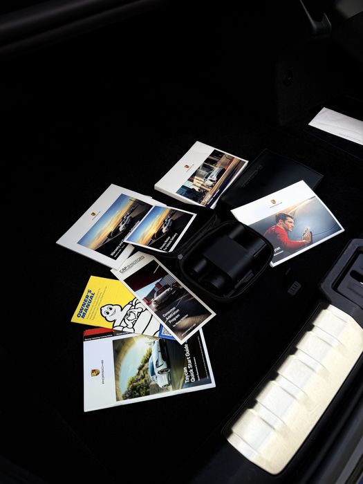 Porsche Taycan 4S ідеальний стан, максимальна комплектація.