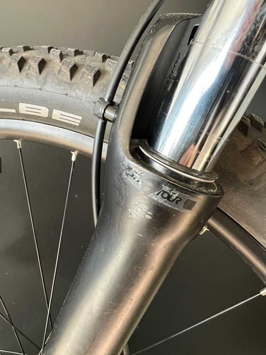 Rower elektryczny CUBE REACTION HYBRID ONE 800 rozmiar L