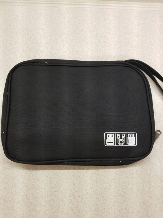 Сумка-органайзер дорожня для зарядних пристроїв, дротів Travel Digital Bag 23 х 16 х 2.5 см (
