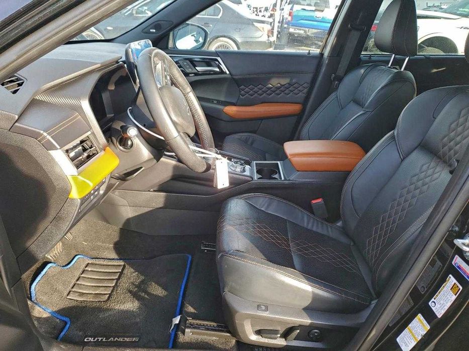 Mitsubishi Outlander SEL 2023