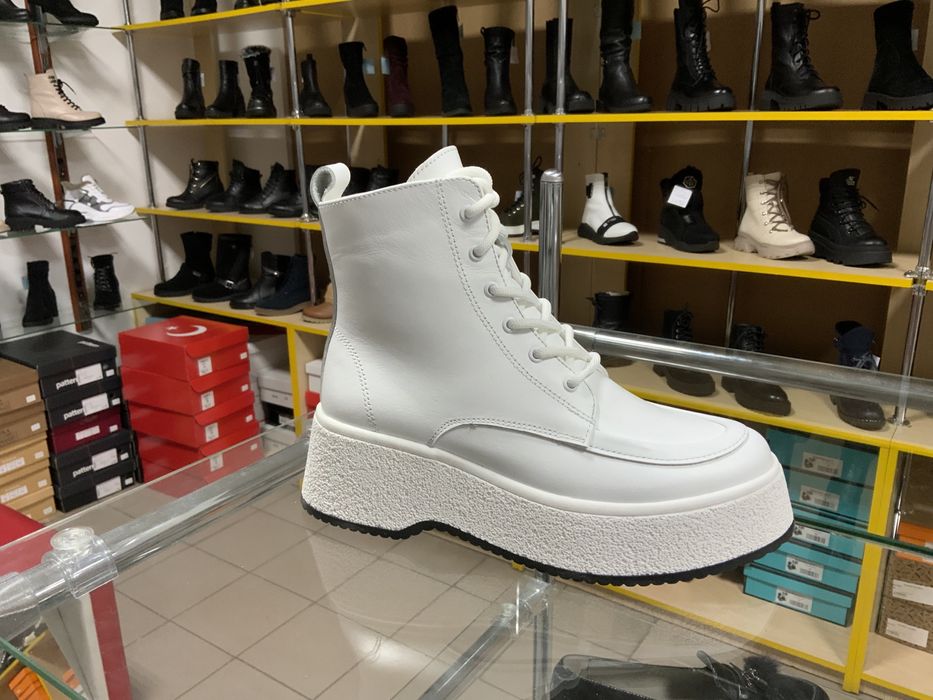 Берцы ботинки черевики женские зимние бежевые черные платформа