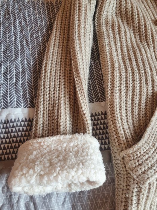 Długi sweter Zara Knit beżowy bodrysówka