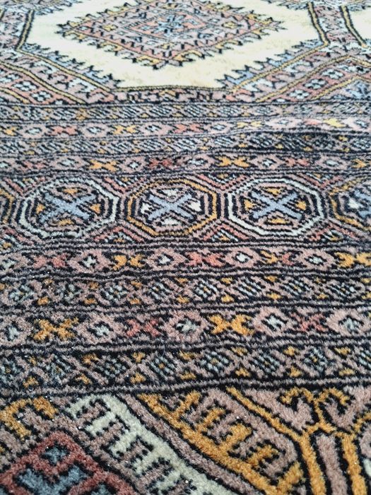 Luksusowa kaszmirowa pakistańska Buchara sygnowana 190x290cm nr1495