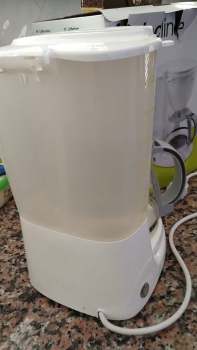 Máquina de café com filtro como nova com caixa Selecline