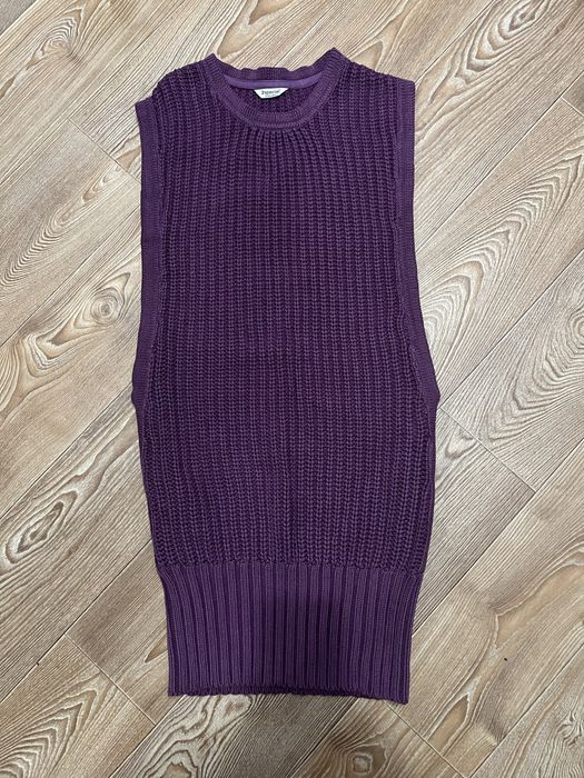 Вязаная теплая желетка туника