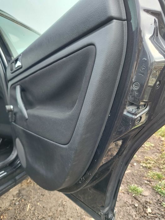 Пасат b5+ універсал