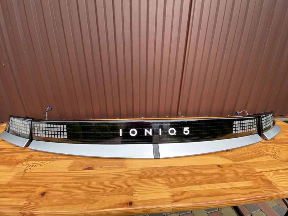 Ioniq5 Ліхтар(Фонарь)та стопи в ідеальному стані