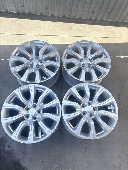 Land Rover Discovery Sport Evoque Felgi Aluminiowe 8jx18 ET45 5x108
