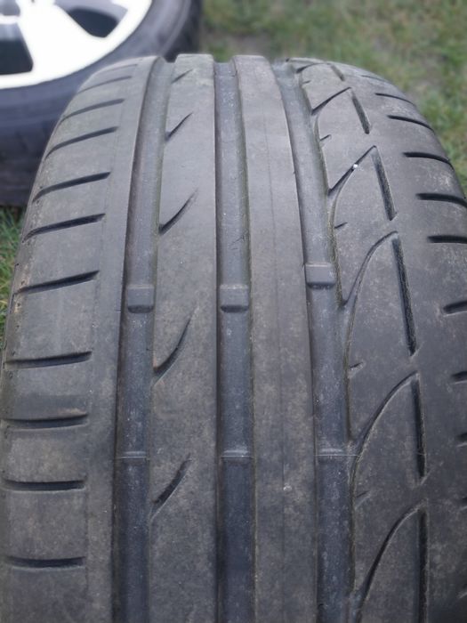 Felgi z oponami BMW 225/45R17 8jx17eh2+ is34