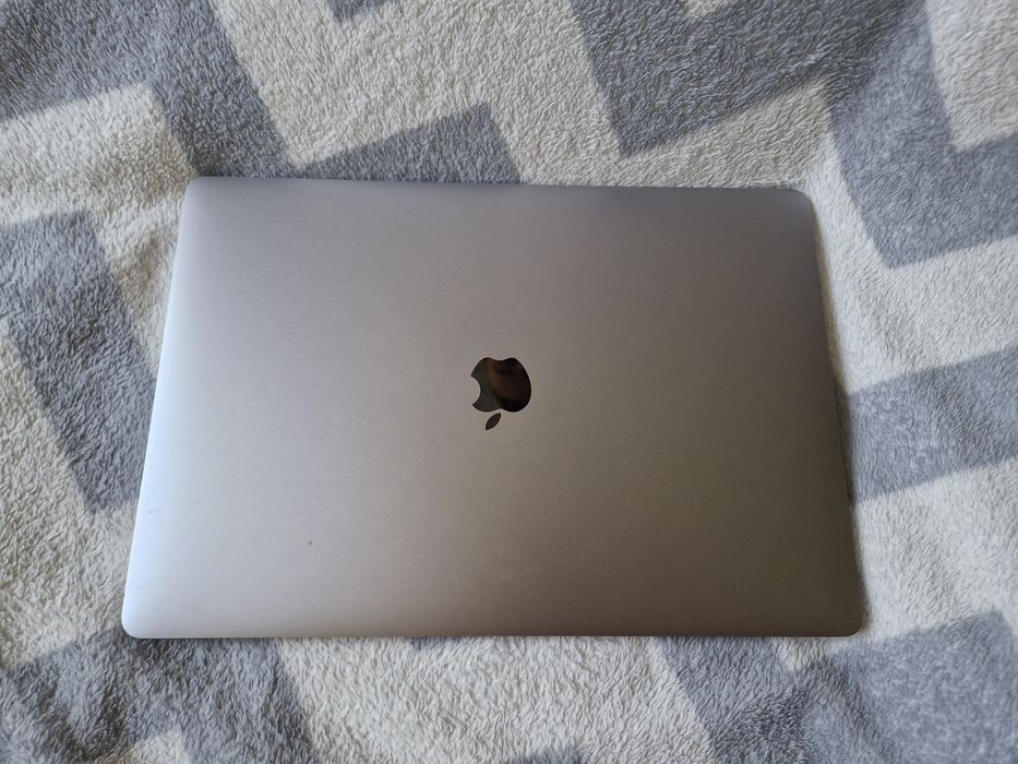 MacBook Pro 15” 2016 Touch Bar | i7 | 16/240GB  | 3 цикли акумулятор
