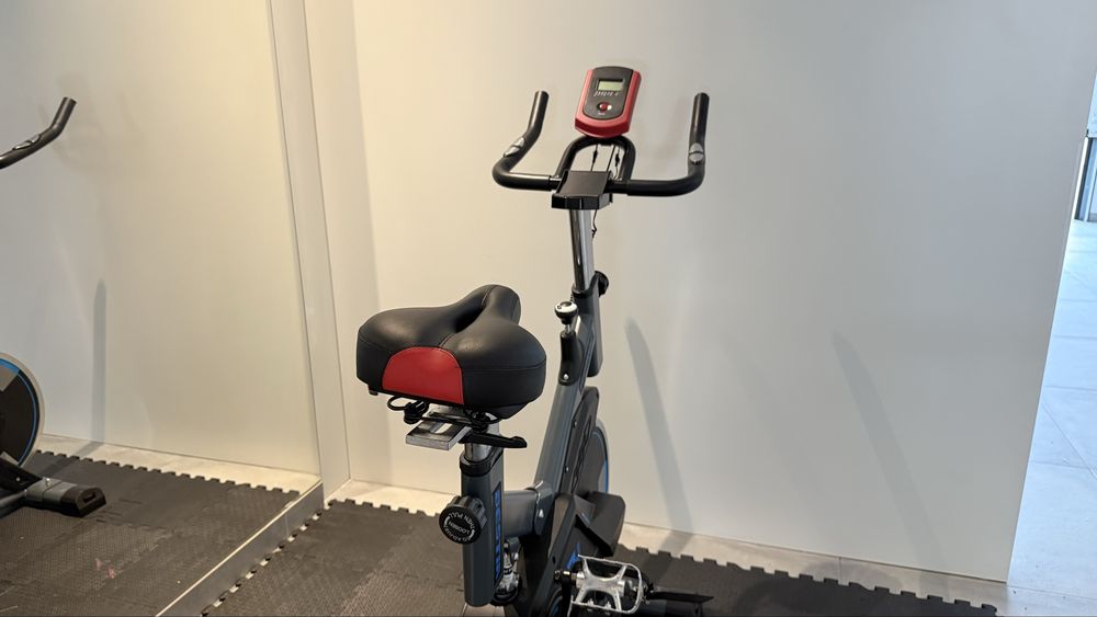 Bicicleta de Spinning BH Fitness – Como Nova | Profissional