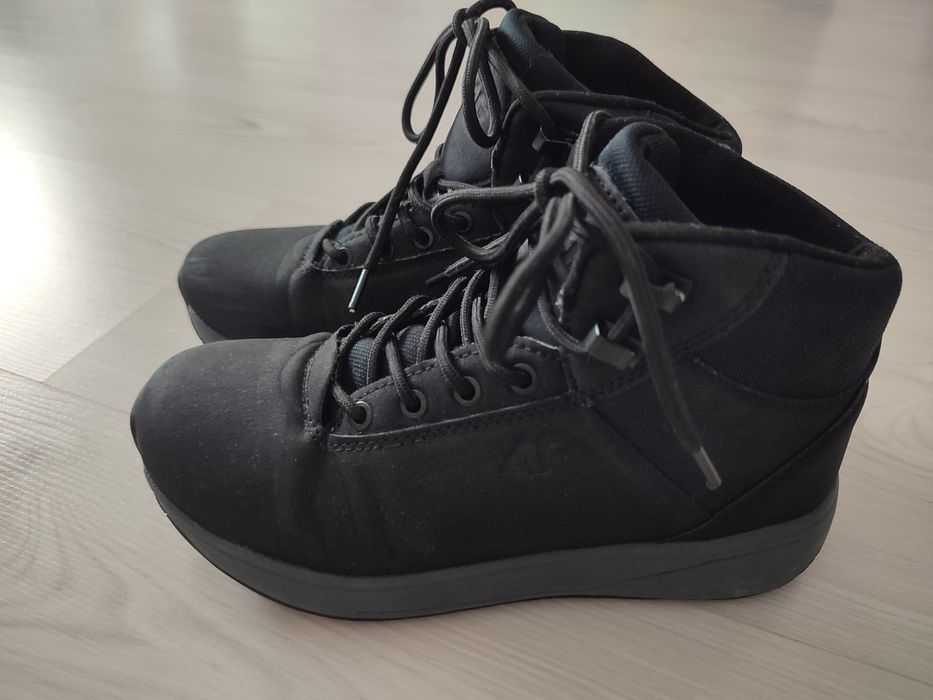 Obuwie jesienne wiosenne 4F 35