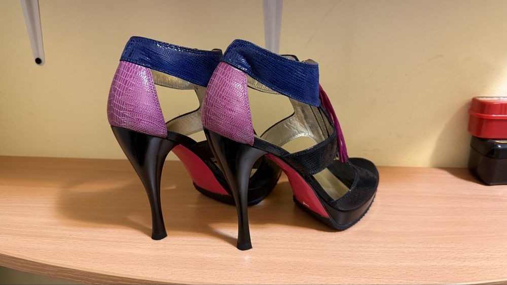 Одежда и обувь стиль