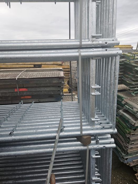 Rusztowania elewacyjne  typ PLETTAC