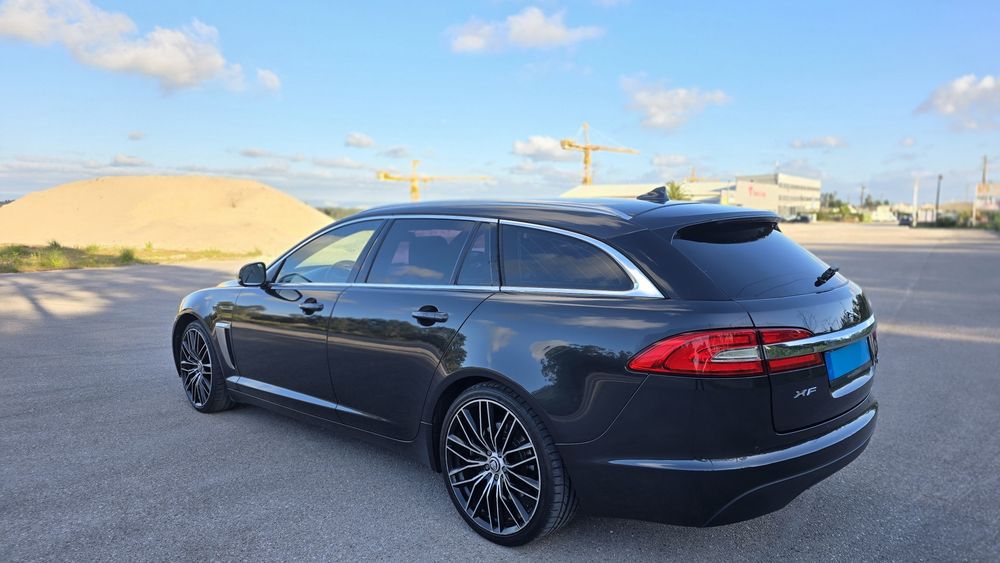 Jaguar XF 2.2 automática motor PSA baixo valor de manutenção
