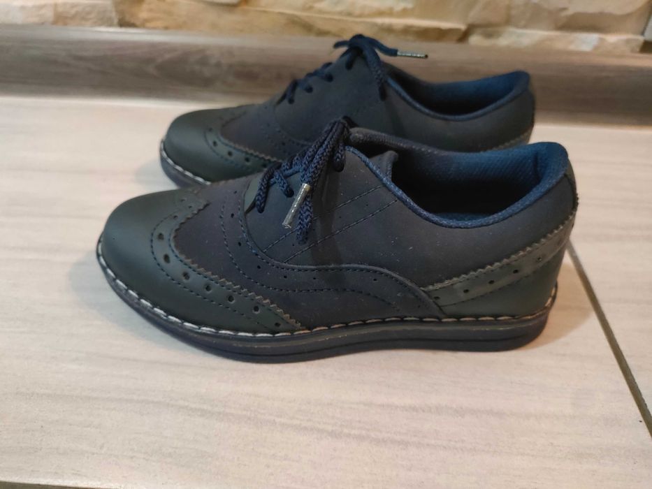 Eleganckie buty chłopięce Viento – rozmiar 29