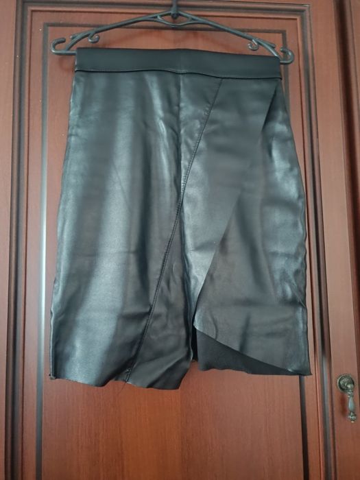 Шкіряна спідниця XS-S