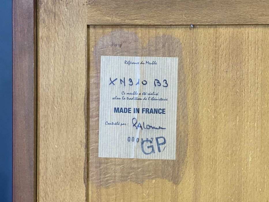 Francuska komoda klasyczna z szufladami