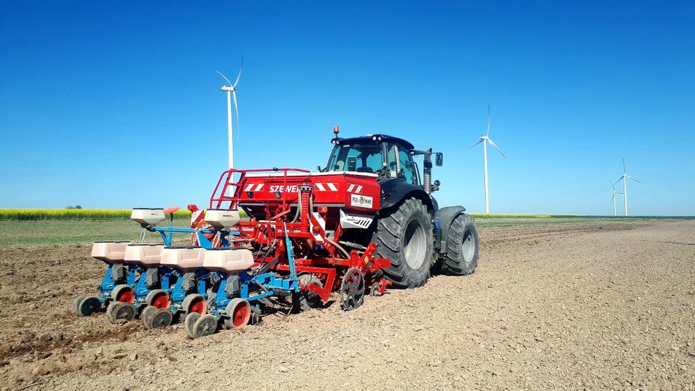 Siew, koszenie zbóz rzepaku, kukurydzy   Strip Till siew pasowy