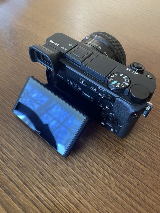 Câmara Sony Alpha 6400