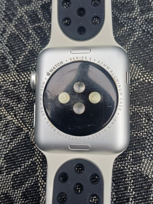 Apple Watch Series 3 42mm Silver GPS Оригінал 84% АКБ + 2 ремінці