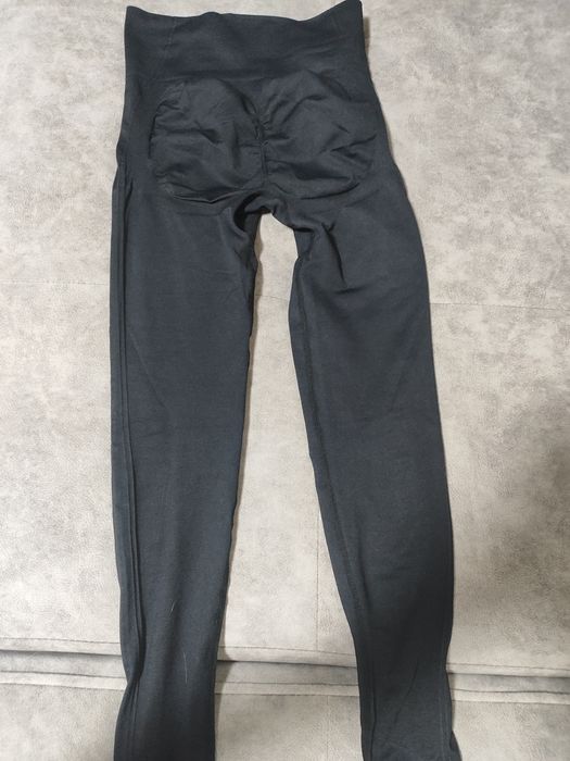 Лосіни з пушап ефектом