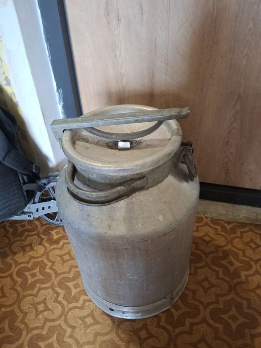 Продам бідон 40 л